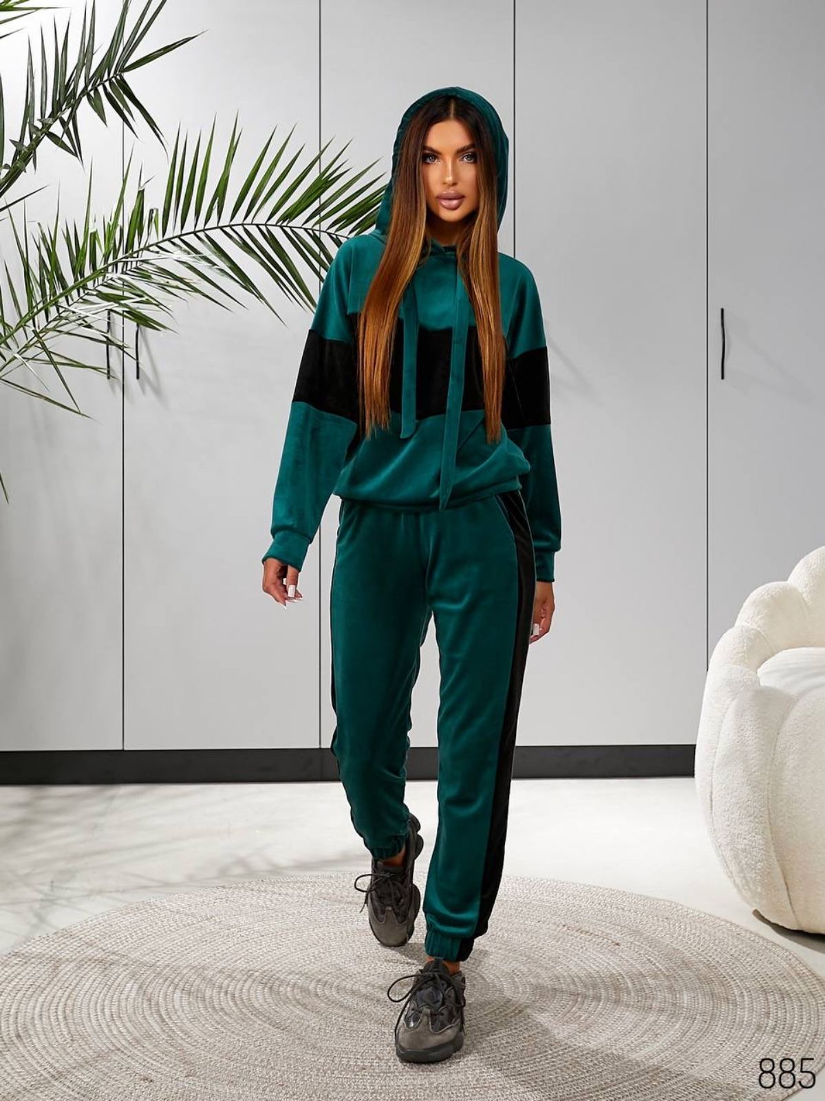 Костюм спорт Romeo life (42-56) 885 green (деми)