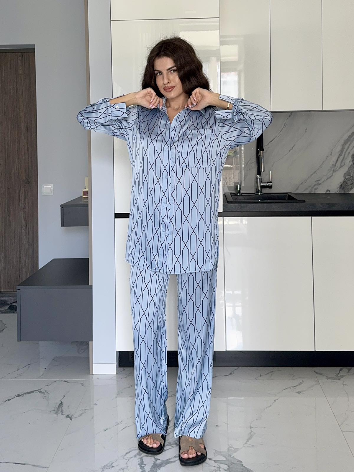 Костюм Arina (42-48) 8053 l.blue (деми)