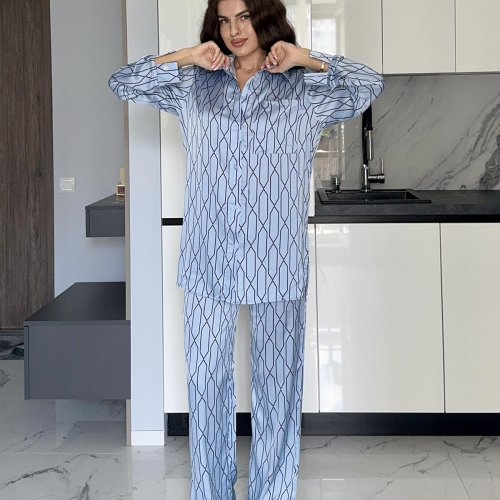 Костюм Arina (42-48) 8053 l.blue (деми) Arina 8053 l.blue