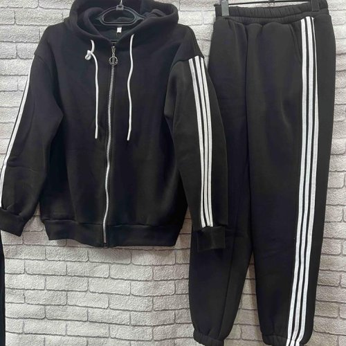 Костюм спорт Valentina (42-52) 083 black (зима) Valentina 083 black