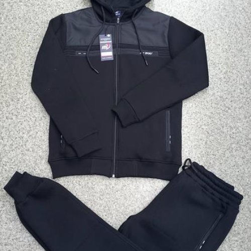 Костюм спорт Red Line (M-3XL) 9200 black (зима) Red Line 9200 black