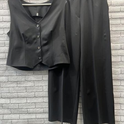 Костюм Valentina (50-54) 081 black (деми) Valentina 081 black