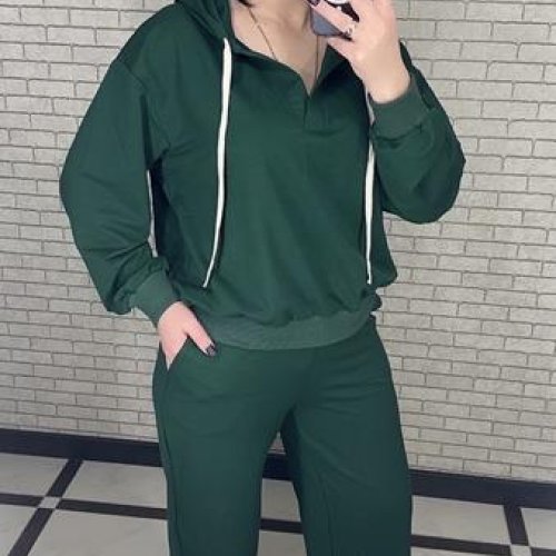 Костюм спорт Valentina (48-56) 032 green (деми) Valentina 032 green