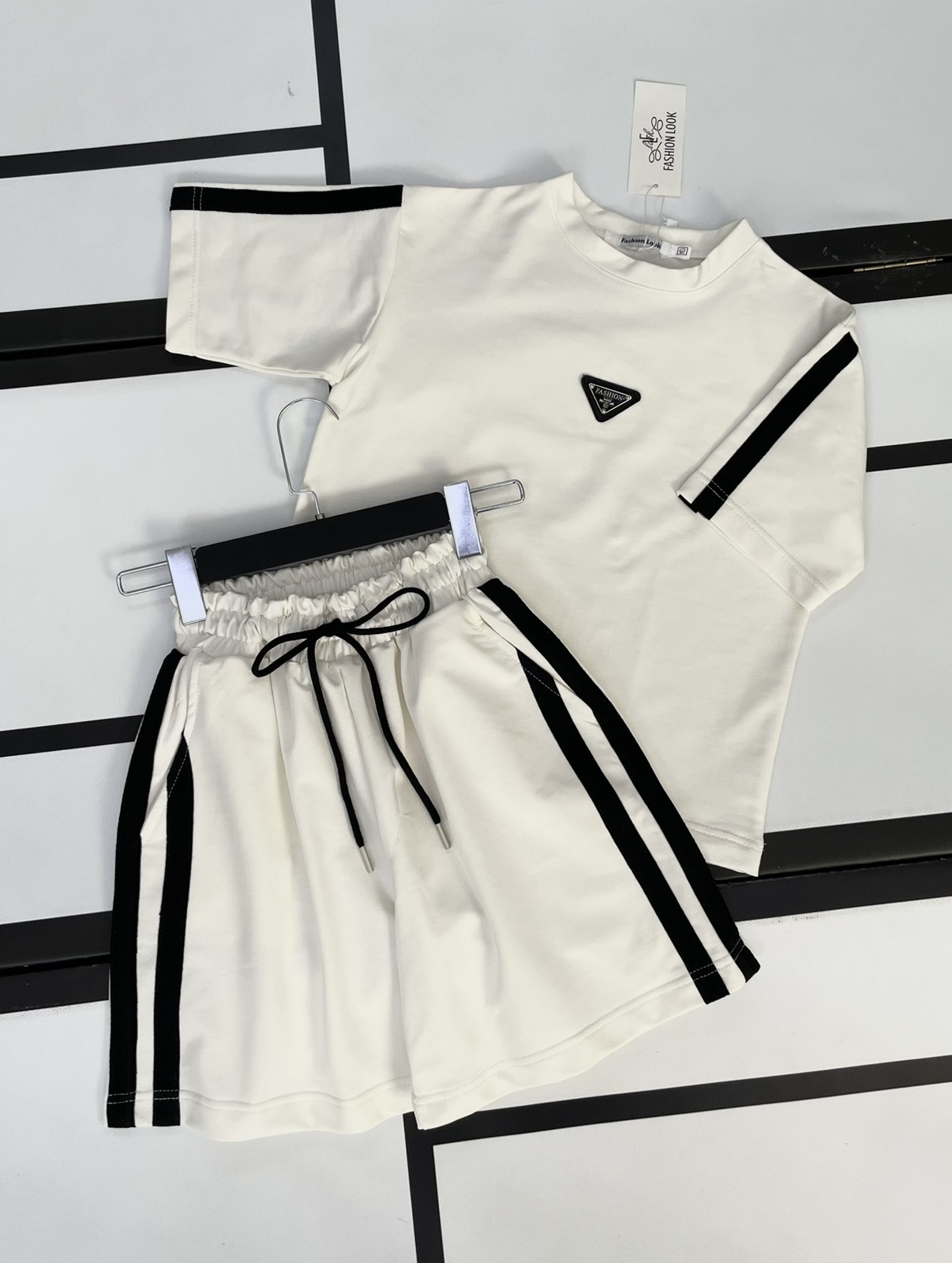 Костюм Kosmy (134-158) K6 white (лето)