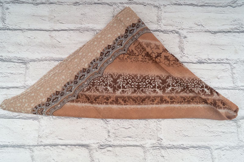 Платок Shawls (72*72) P197 brown (деми)
