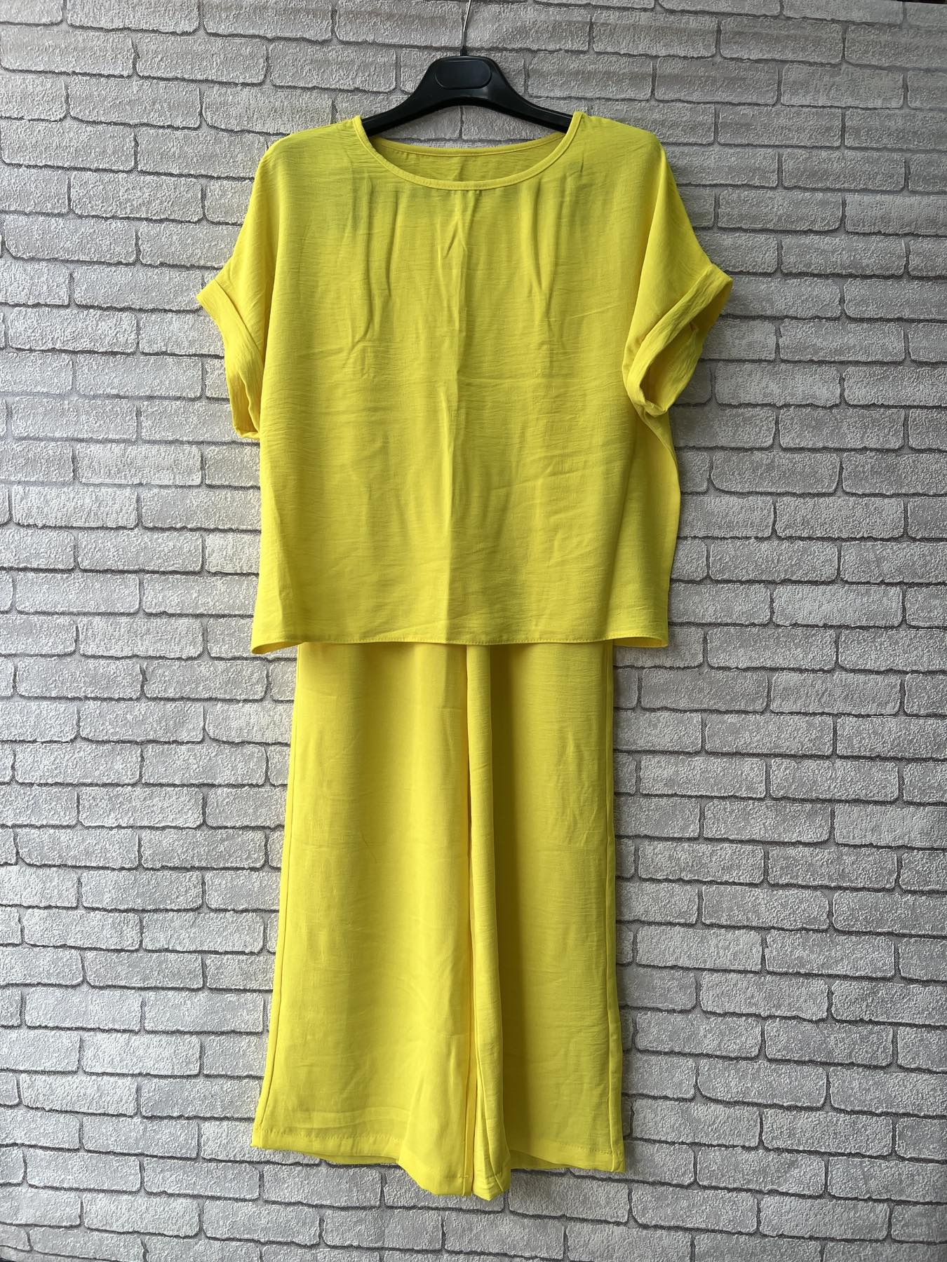 Костюм Valentina (42-52) 013 yellow (лето)