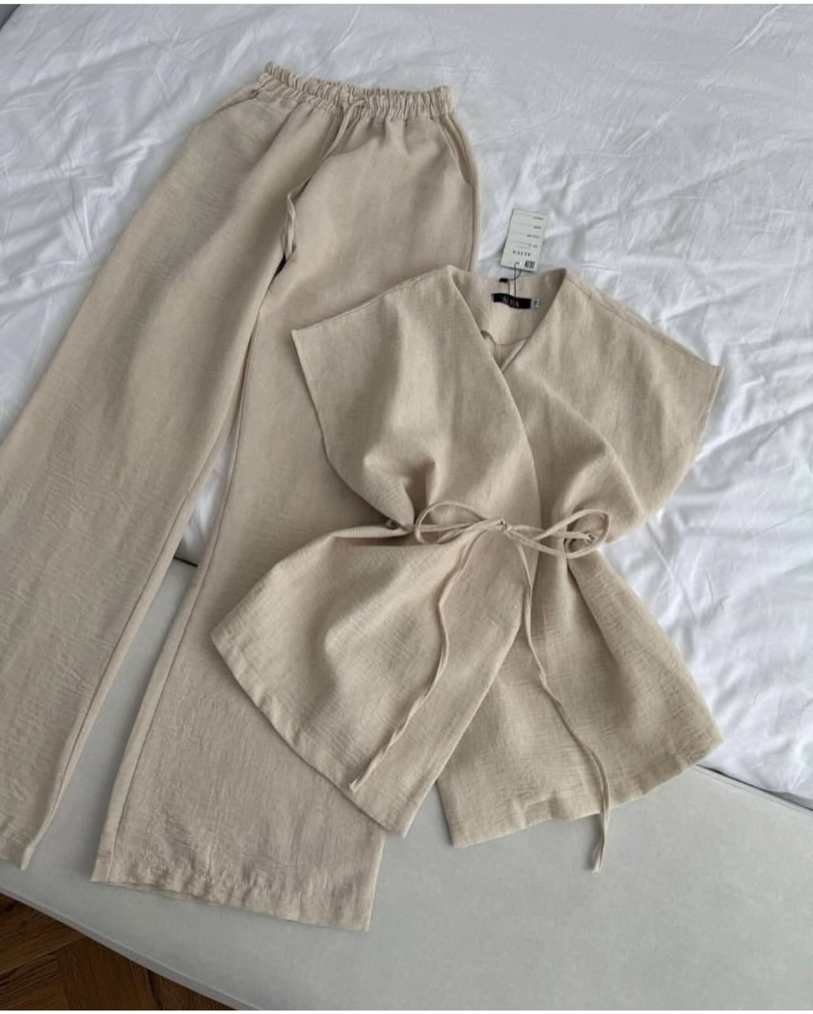 Костюм Valentina (42-52) 019 beige (лето)