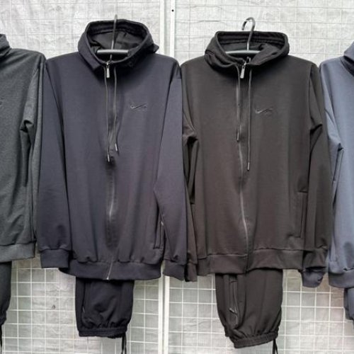 Костюм спорт Essa (48-56) E124 black (деми) Essa E124 black