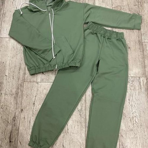 Костюм спорт Boys&Girls (8-12) BG354 green (деми) Boys&Girls BG354 green