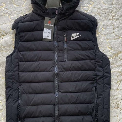 Жилетка LeHung (48-56) 17-1 black (деми) LeHung 17-1 black