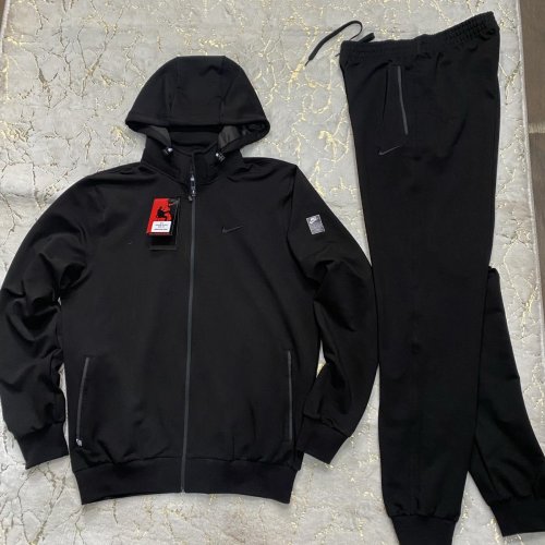 Костюм спорт LeHung (50-60) BT3 black (деми) LeHung BT3 black