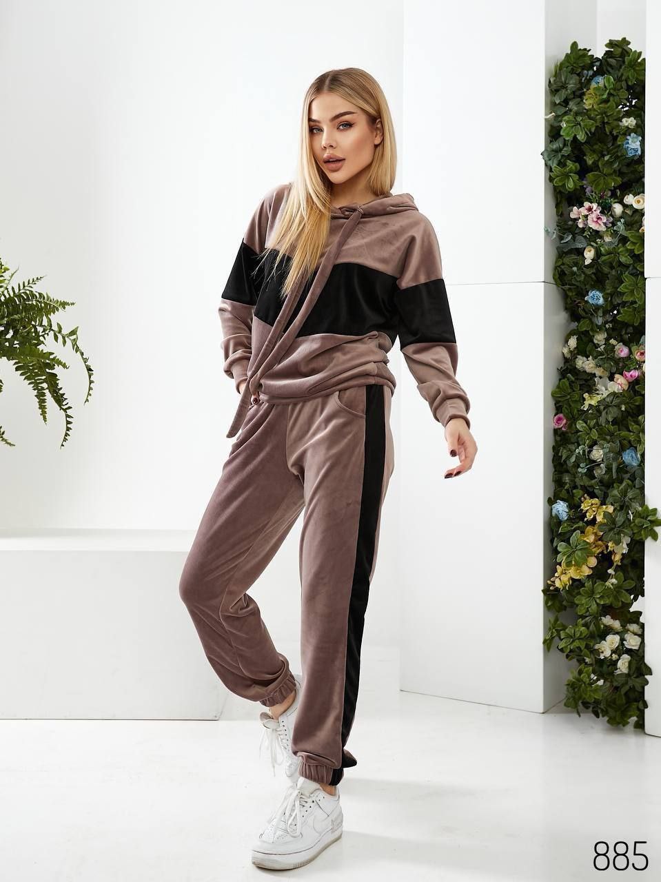 Костюм спорт Loren (42-56) 885 brown-black (деми)