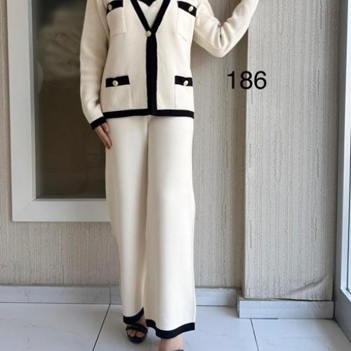 Костюм Namik (one size) 186 beige (деми) Namik 186 beige