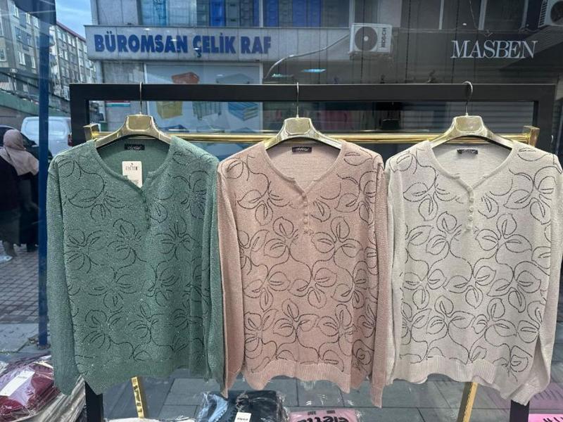 Свитер Julia (50-52) JL884 l.beige (деми)