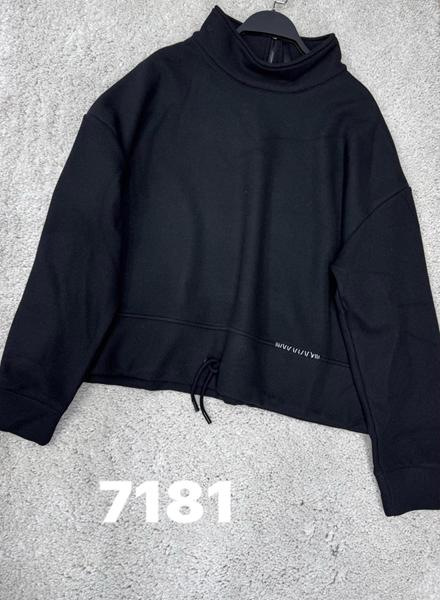 Свитер DIVO (one size) 7181 black (деми)