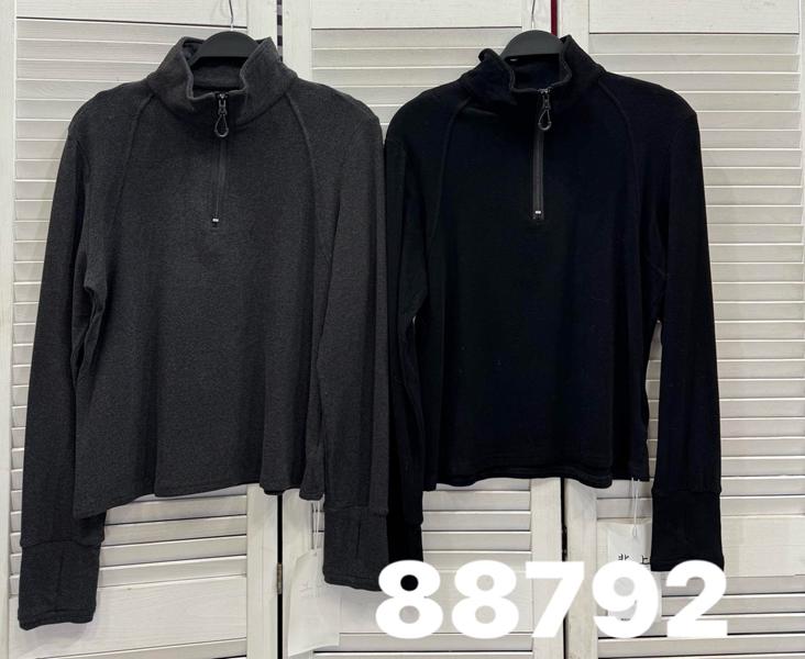 Свитер DIVO (one size) 88792 black (деми)