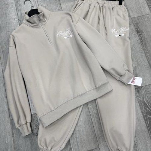 Костюм спорт DIVO (one size) 8215 beige (деми) DIVO 8215 beige