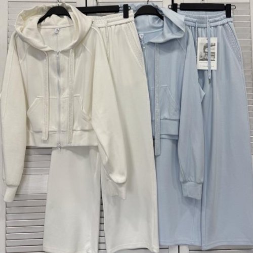 Костюм спорт DIVO (one size) DV55 white (деми) DIVO DV55 white