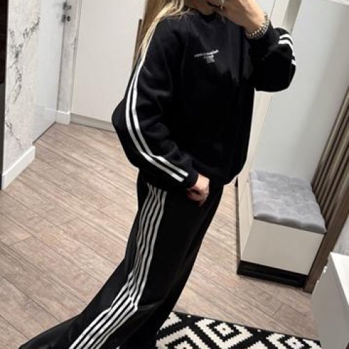 Костюм спорт Lora (one size) LR1114 black (деми) Lora LR1114 black