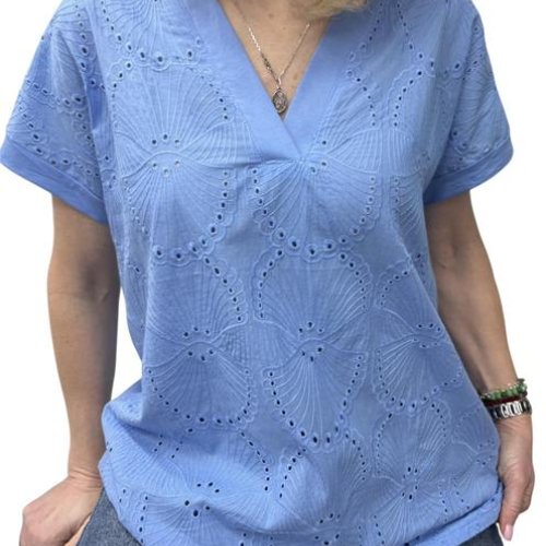 Футболка Elena&Vika (48-54) 26004 l.blue (лето) Elena&Vika 26004 l.blue