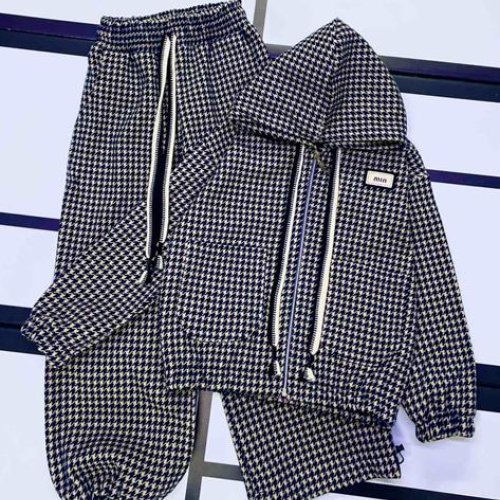 Костюм спорт Kosmy (128-152) 552-1 black-beige (деми) Kosmy 552-1 black-beige