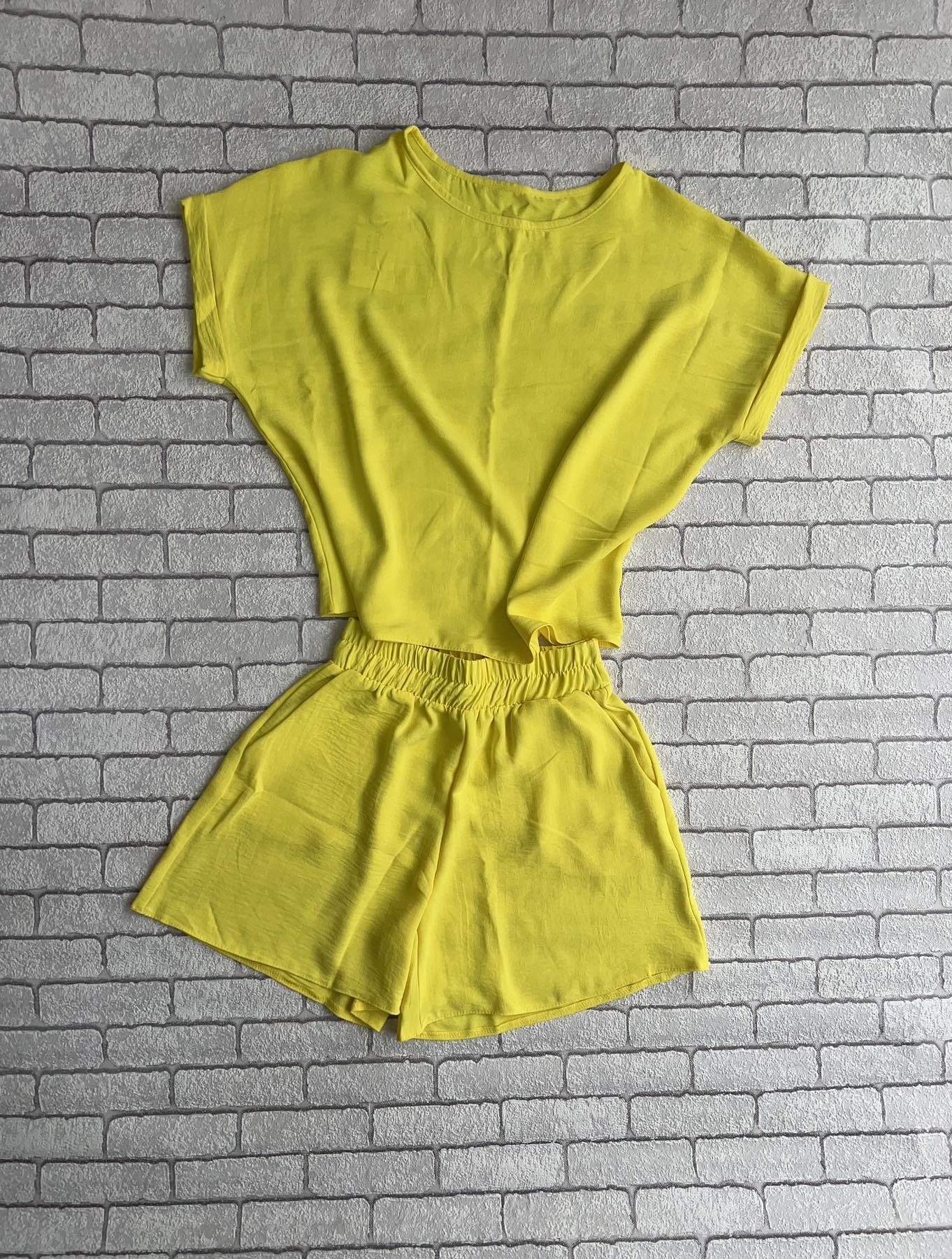 Костюм Valentina (42-52) 045 yellow (лето)