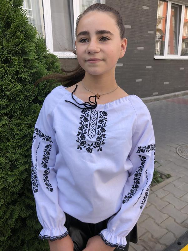 Вышиванка Moda school (128-146) M14 white (деми)