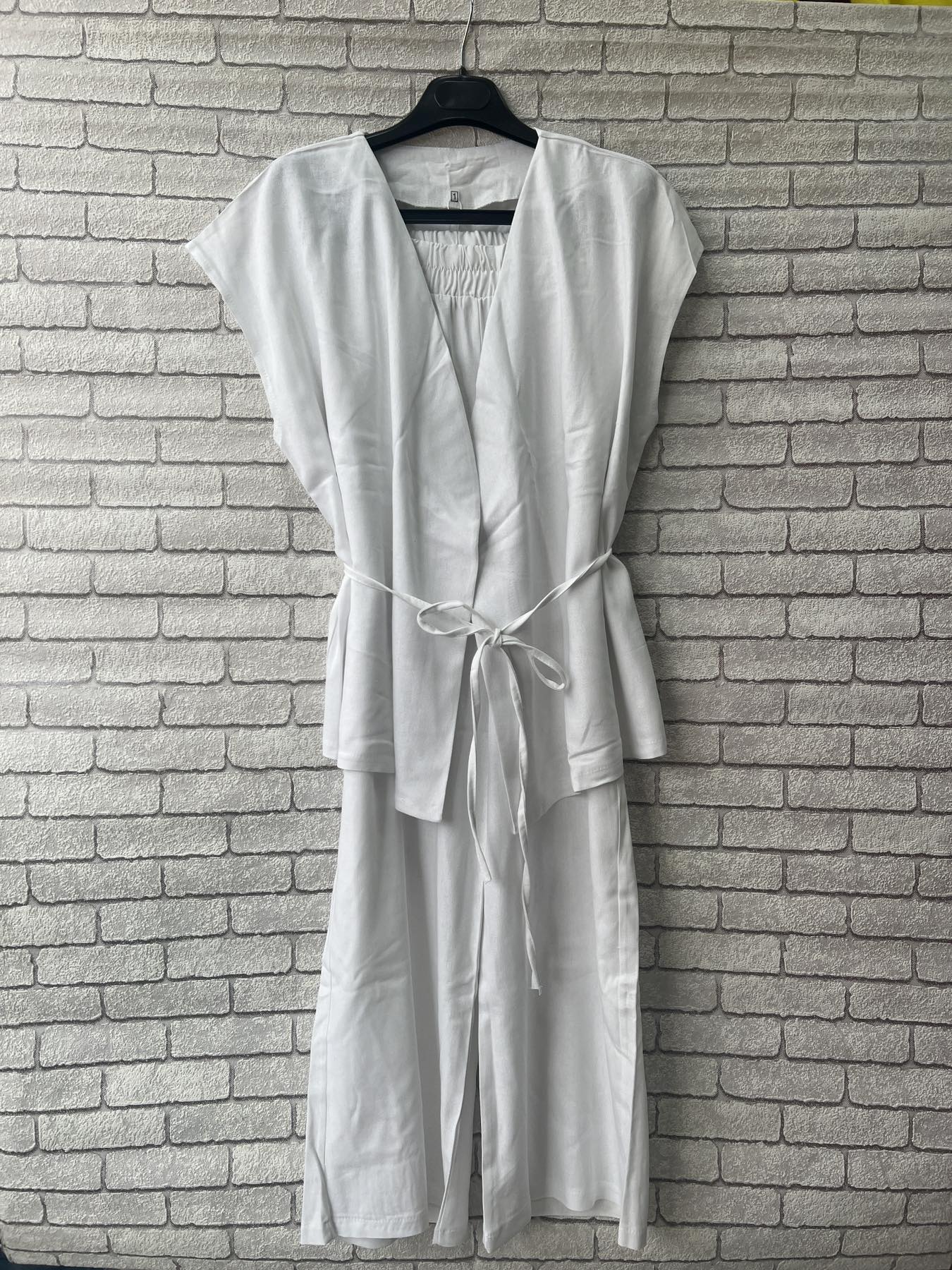 Костюм Valentina (42-52) 019 white (лето)