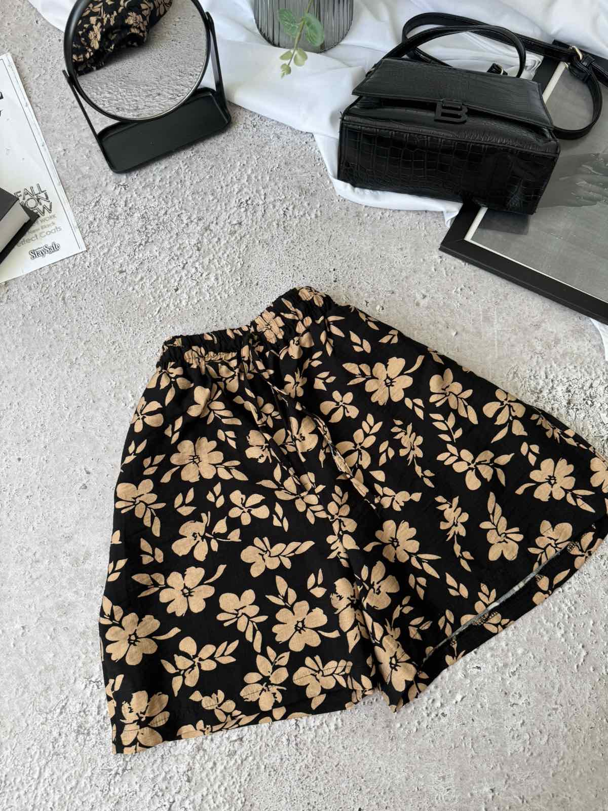 Шорты Sofi Cor (42-48) 9059 black-beige (лето)