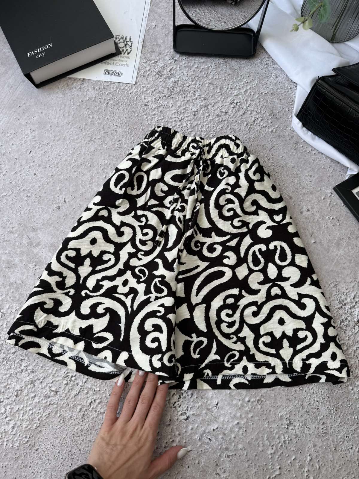 Шорты Sofi Cor (42-48) 9059 black-white (лето)