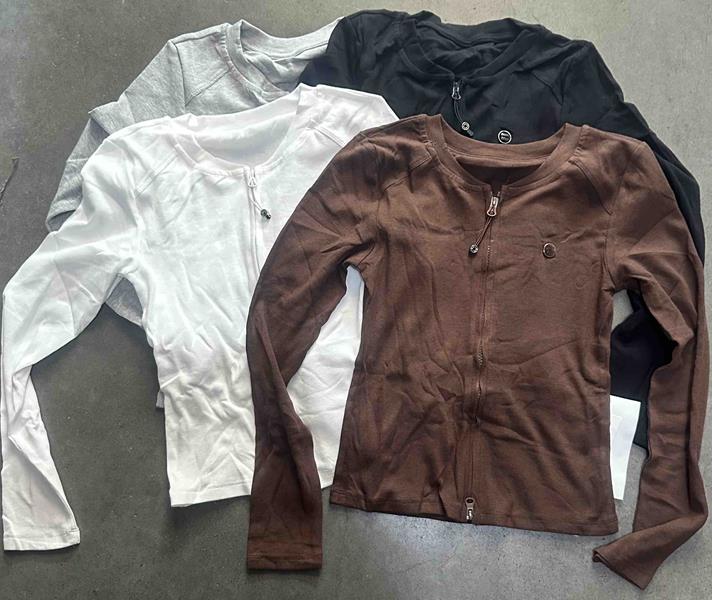 Кофта спорт Lora (44-46) LR665 black (деми)