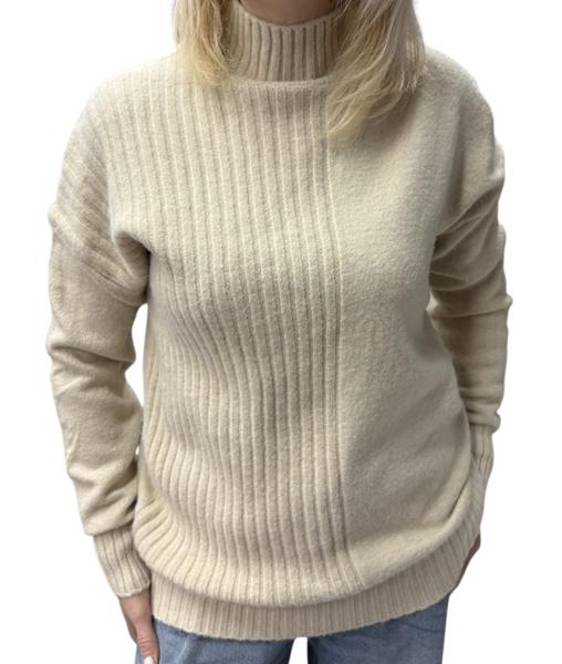 Свитер Elena&Vika (44-52) 24066 l.beige (зима)