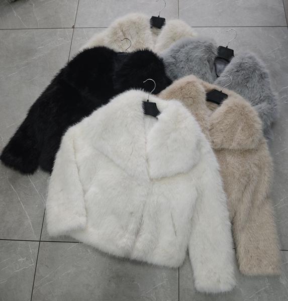 Шуба Modnulya (S-L) L811 white (зима)