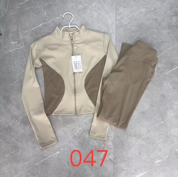 Костюм спорт NewJeans (S-XL) 047 beige (деми)