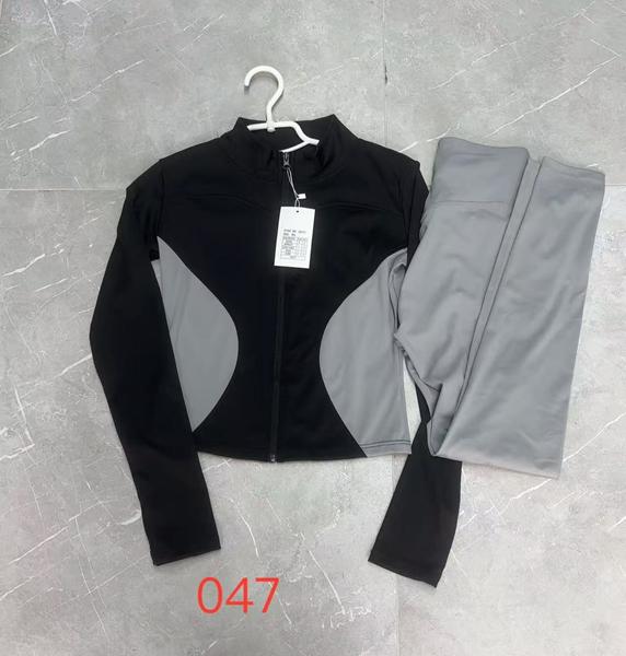 Костюм спорт NewJeans (S-XL) 047 black (деми)