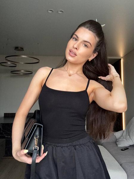 Топ Arina (42-46) 4143 black (деми)