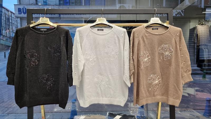 Свитер Julia (52-54) JL992 black (деми)