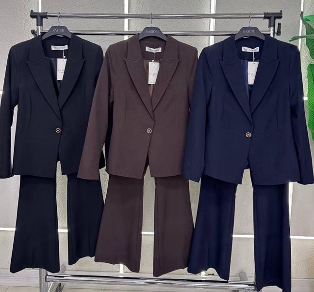 Костюм Nefertiti (36-42) NF120 black (деми)