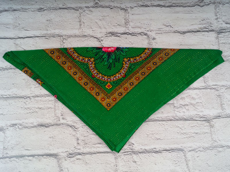 Платок Shawls (76*76) P172 green люрикс (деми)