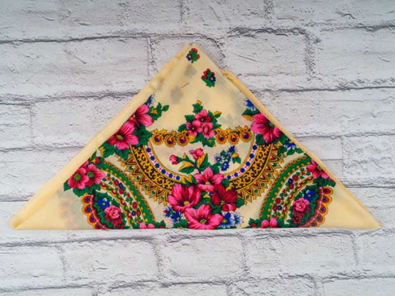 Платок Shawls (76*76) P175 beige (деми)