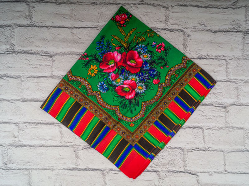 Платок Shawls (76*76) P178 green (деми)