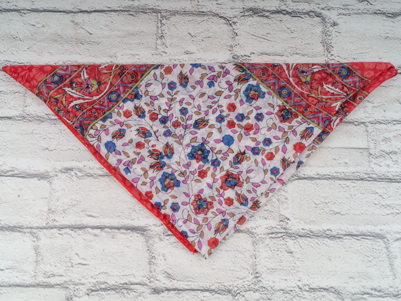 Платок Shawls (72*72) P204 red (деми)