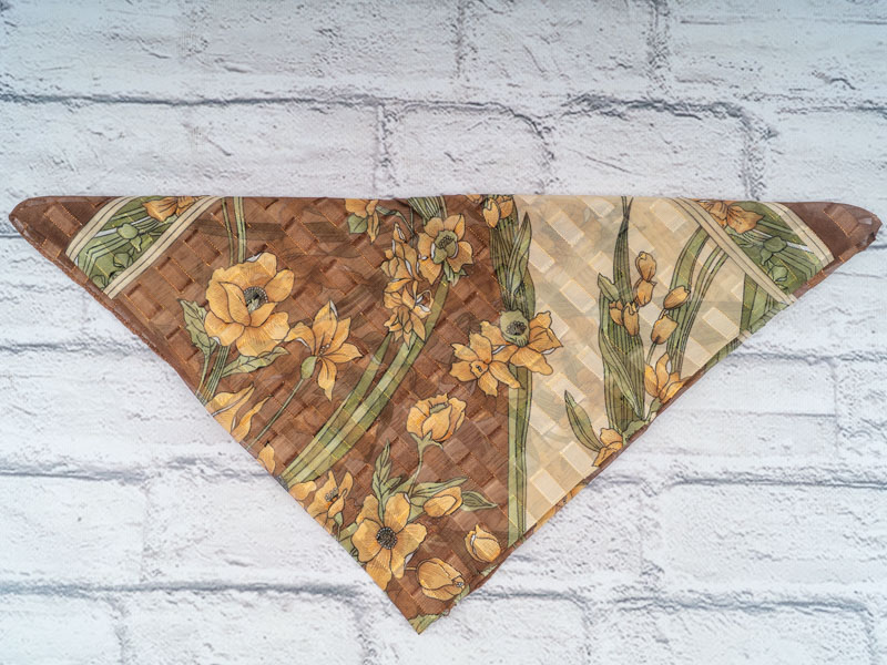 Платок Shawls (72*72) P207 brown (деми)