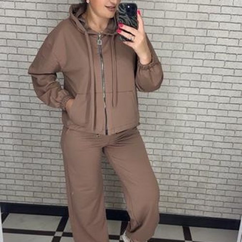 Костюм спорт Valentina (42-52) 078 brown (деми) Valentina 078 brown