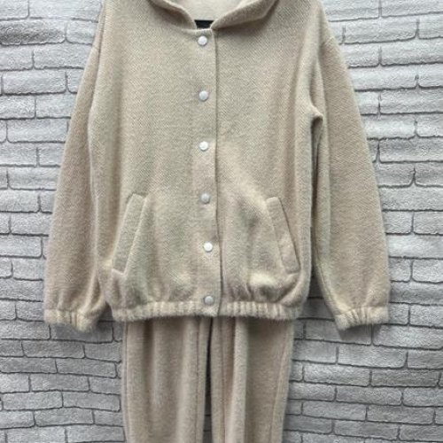 Костюм Valentina (42-52) 024 beige (зима) Valentina 024 beige