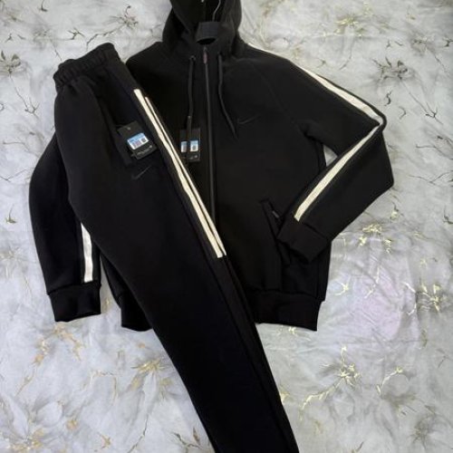 Костюм спорт Essa (48-56) E766 black (зима) Essa E766 black