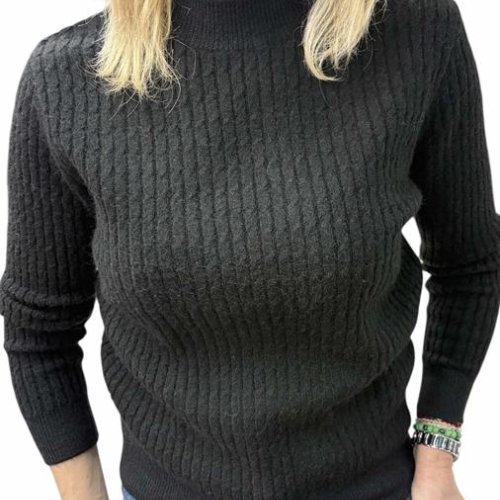 Свитер Elena&Vika (44-50) 24083 black (зима) Elena&Vika 24083 black