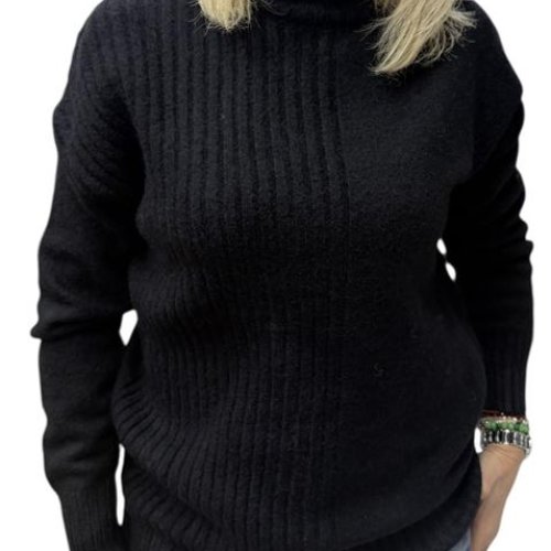 Свитер Elena&Vika (44-52) 24066 black (зима) Elena&Vika 24066 black