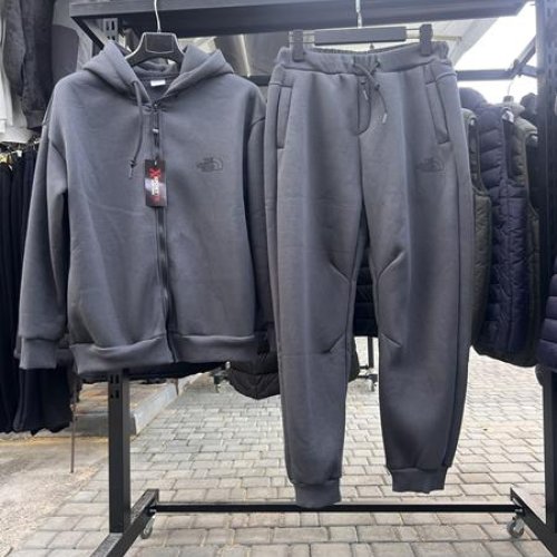 Костюм спорт Essa (48-56) E802 black (зима) Essa E802 black