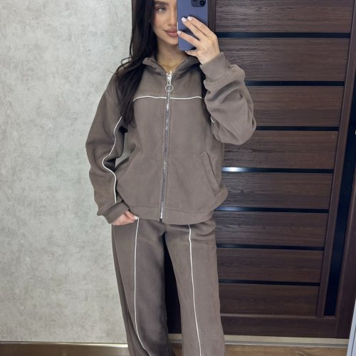 Костюм спорт Valentina (42-52) 106 l.brown (зима) Valentina 106 l.brown